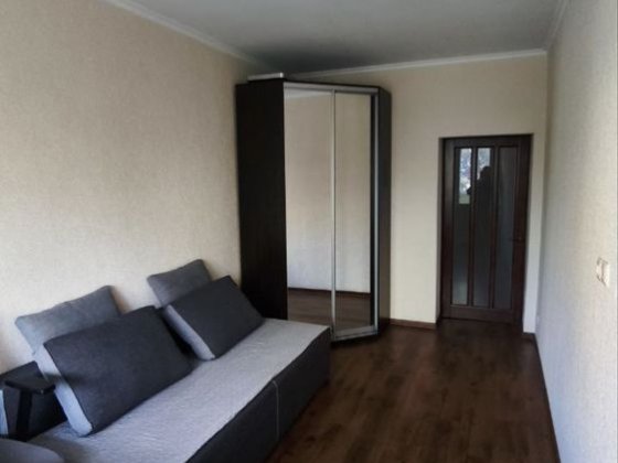 Нагорка, Термы, продам квартиру 3 комнаты, средний этаж Днепр