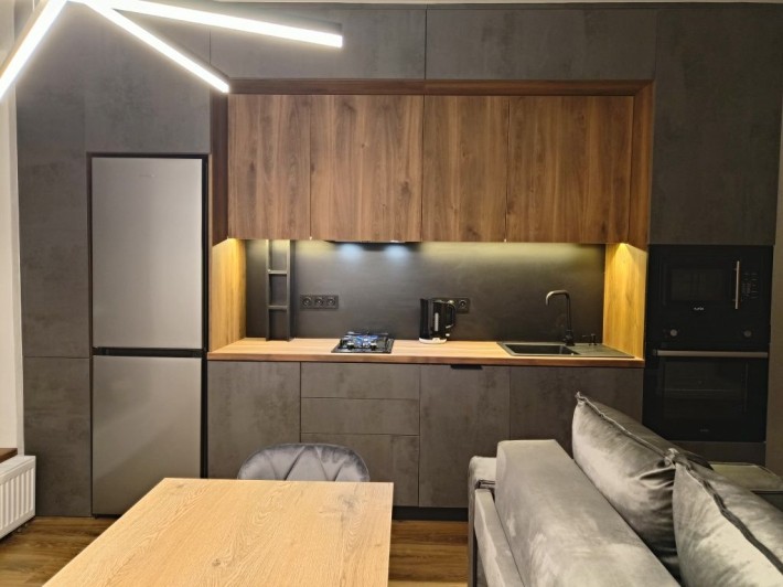 В продаже 2к квартира в ЖК Ривер Парк - фото 1