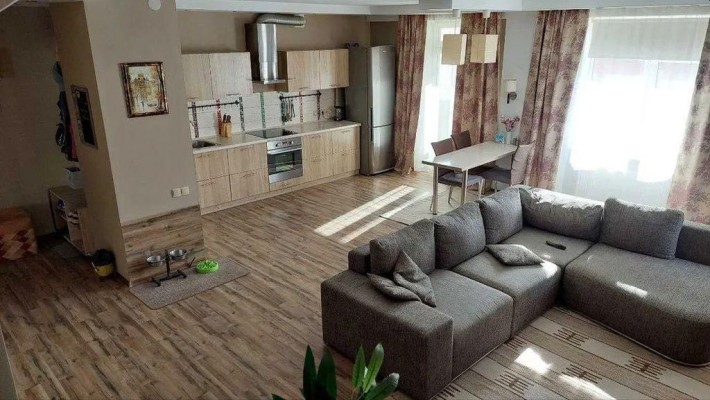 Продам 3-комн квартиру в районе Кобзаря бульв. - фото 1