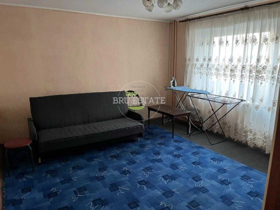 Продам велику 3к кв з зручним виїздом до мосту Держпрограми - так! Київ