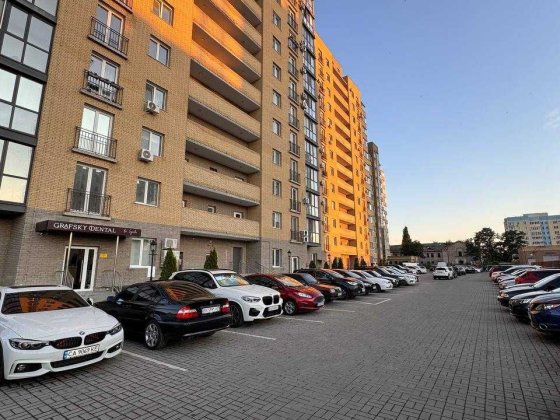 Продаж 2к квартири ЖК Графський з чорновими роботами Черкассы