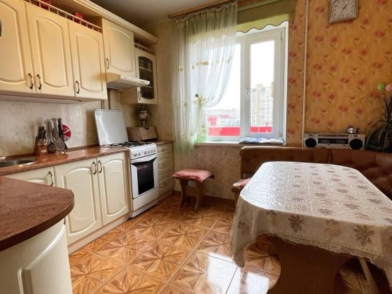 3-кімнатна квартира, 3/9, ЧН Чернигов