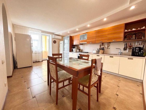 ЖК Созидатель, Антоновича 26. Продам квартиру в Центре. Две спальни. Днепр