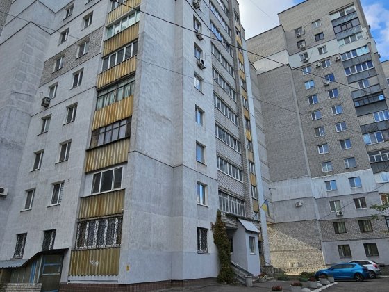 Продам 3-х комнатную квартиру Б.Славы/ Сокол  /Тополь / Победа Днепр