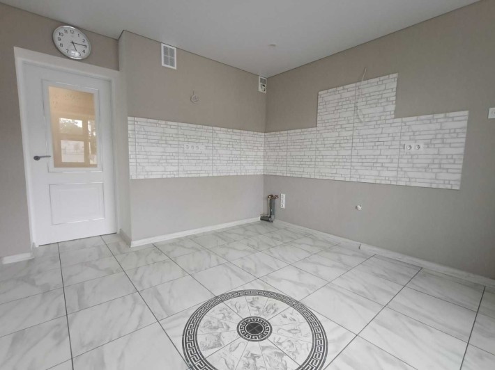 Продаж 3к квартири 90 кв. м на вул. Миколаївська, Академічний - фото 1