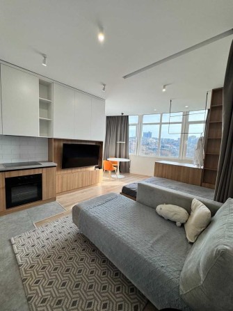 Продам 1к квартиру в ЖК Чкаловский, Центр - фото 1