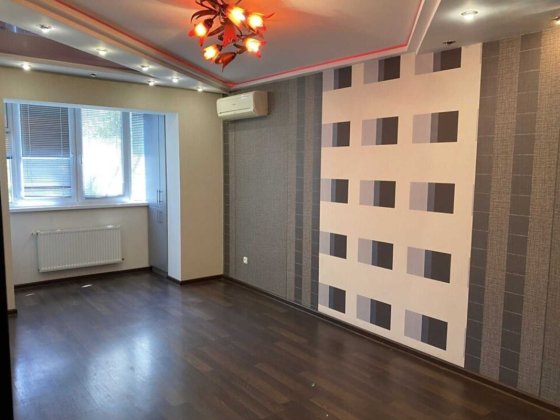 Продаж 2к квартири 66.5 кв. м на вул. Замостянська Винница