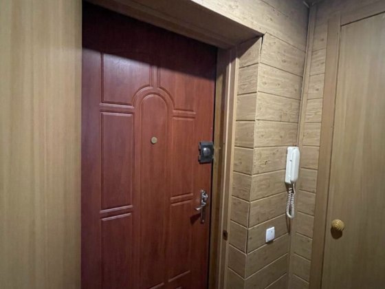 Продам 1 км квартиру на Солнечном Дніпро