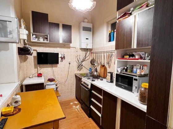 Продаж трьохкімнатної квартири в центрі міста Черкассы