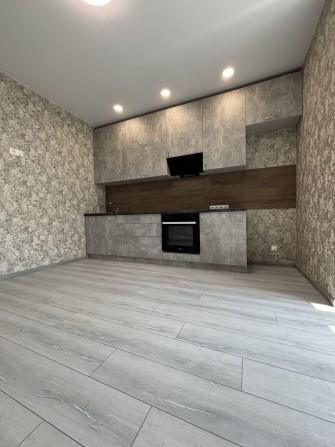 1-кімнатна з новим ремонтом і технікою в ЖК "Графський" 52.1м² - фото 1