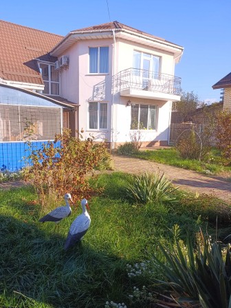 Нова  Боярка -  центр-  гарний будинок  на 3 кімнати - фото 1