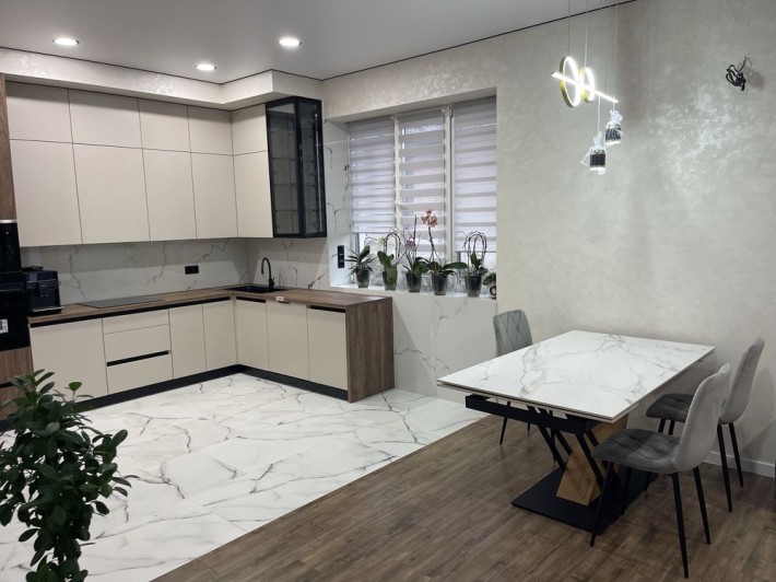 Здам в оренду просторий будинок з новим ремонтом - фото 1