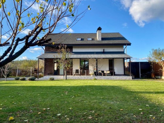 Оренда двоповерхового будинку в м.Обухів на ж/м Стожари Обухів