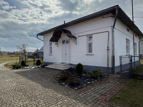 ОРЕНДА БУДИНКУ БІЛЯ СТРИЯ! Готовий до заселення! Стрий