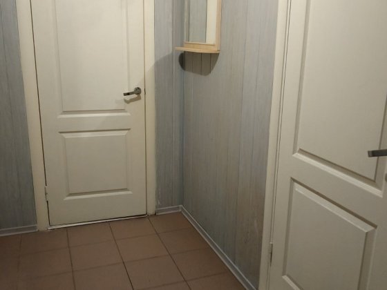 Здам пів будинку