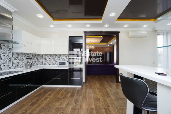 Оренда елітного 2-поверхового домоволодіння (басейн, банний комплекс) - фото 1