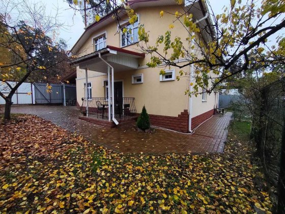 Оренда будинку в Лісовій Бучі біля Бучанського парку Буча