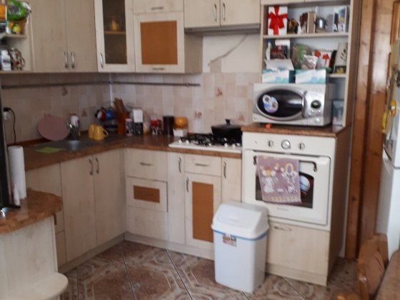 Оренда н/особняку в самому Центрі з гаражем,подвір'я,є все необхідне