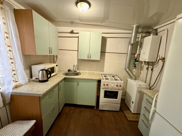 Здам частину будинку ( три кімнати)  Ірпінь вул. Гайдамацька - фото 1