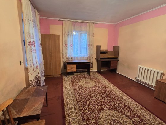 Оренда будинку поруч з Версаль Парк і парк Дубки! Вільно! Для хлопців