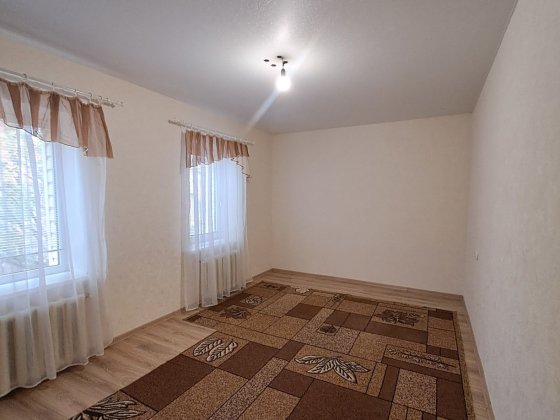 Здається будинок для пари Полтава