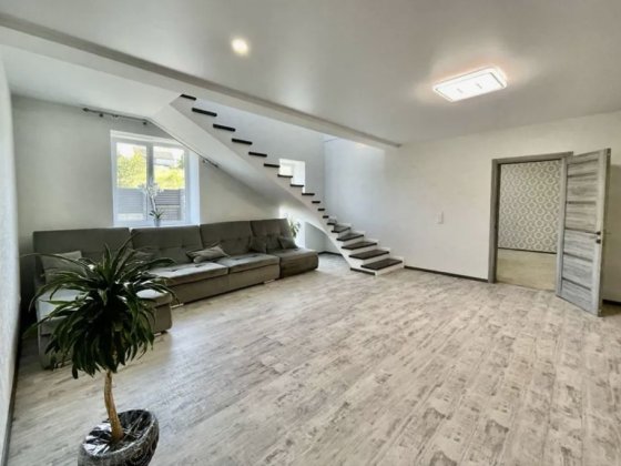 Здам в оренду будинок Ровно