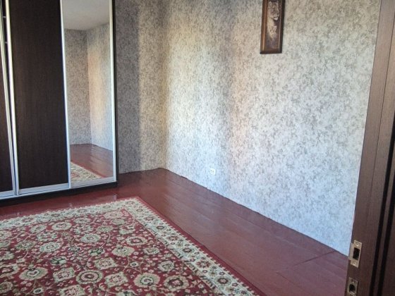 Власник. Актуально.Здам пів будинку 2 кімнати. Ровно