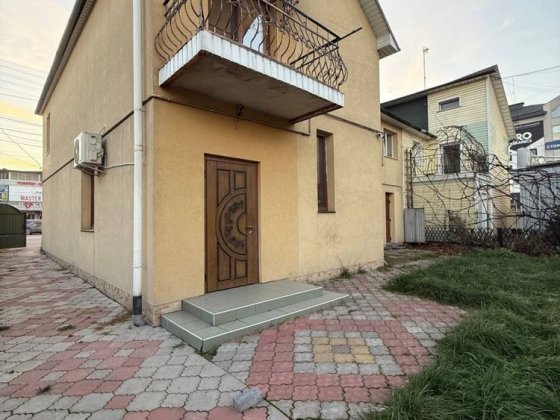 Здається Будинок по вул. Стадникова Тернополь
