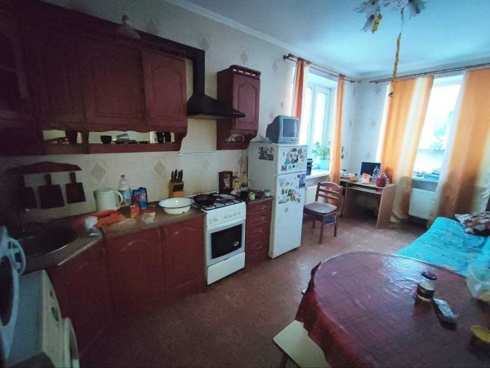 В оренду будинок по вул. Батуринська - фото 1