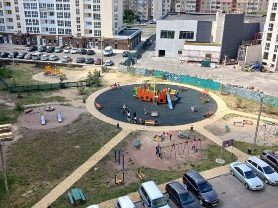 2-х кімнатна квартира, вул. Незалежності 21, підходить під Є-оселя Чернігів