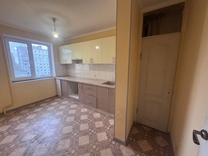 Продам трикімнатну квартиру в м.Вінниця вул.О.Антонова - фото 1