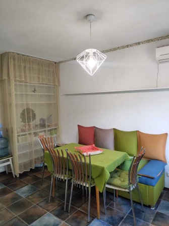 Затишна 3-кімнатна квартира 58 м² на вул. Мілютенка 23 - фото 1