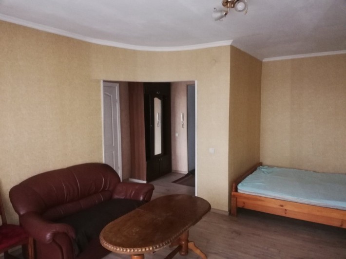 Продам 1 кімнатну квартиру на 2 поверсі - фото 1