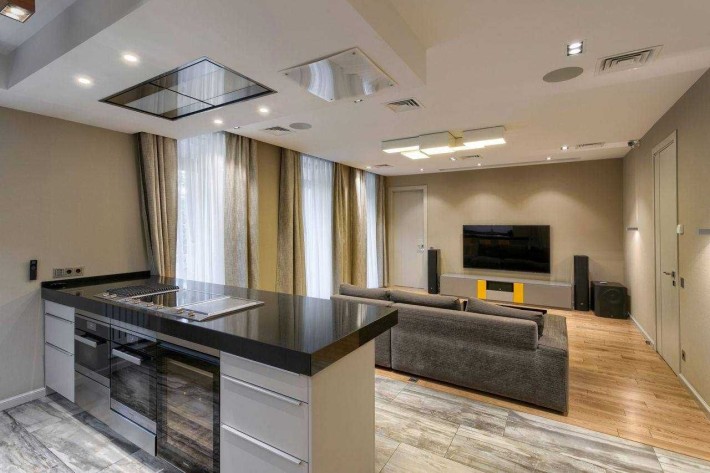 БЕЗ% продам 3кім квартиру з ремонтом Шота Руставелі Палац Спорту ЦЕНТР - фото 1