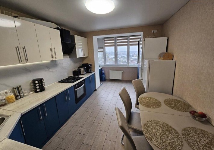 Дворівнева 3к. квартира з ремонтом у сучасному ЖК - фото 1