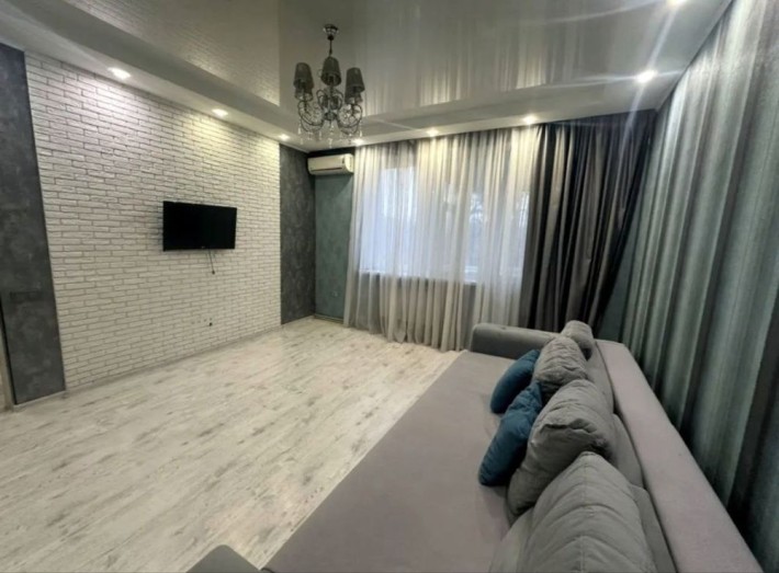 От ХОЗЯИНА Продам 3 комнатную квартиру - фото 1