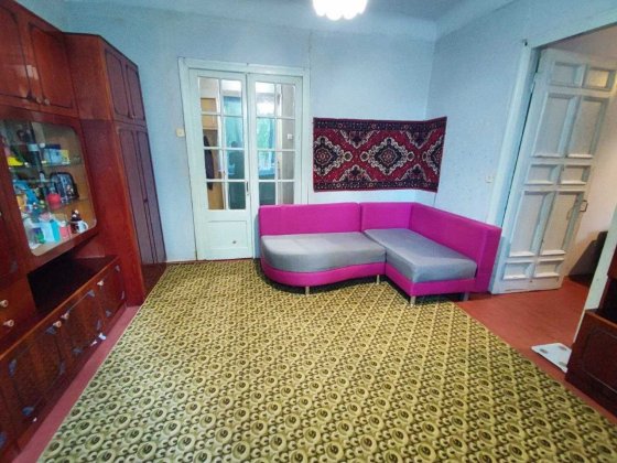 Продам 3к Янтарная.Универсальная Днепр