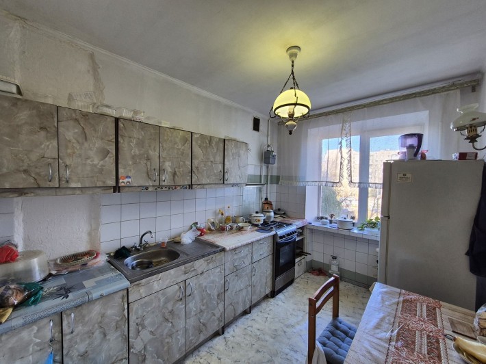 Продаю 4-кімнатну квартиру на Ближньому Замості - фото 1