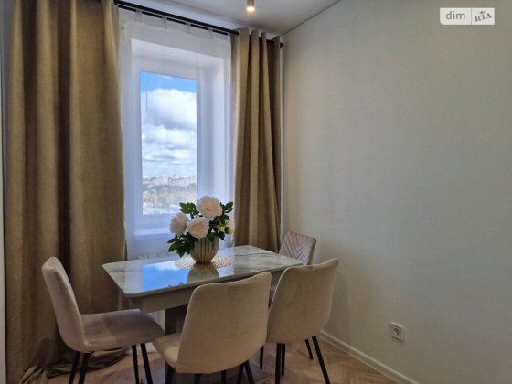 Продаю 2-к квартира з дизайнерським ремонтом Винница