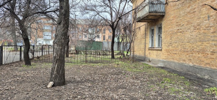 3-кімнатна квартира під ремонт. Різдвяна, 54. - фото 1