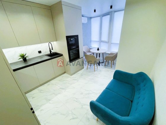 Простора 2-кімнатна, 80 м2, Митниця — з меблями та технікою! Черкаси