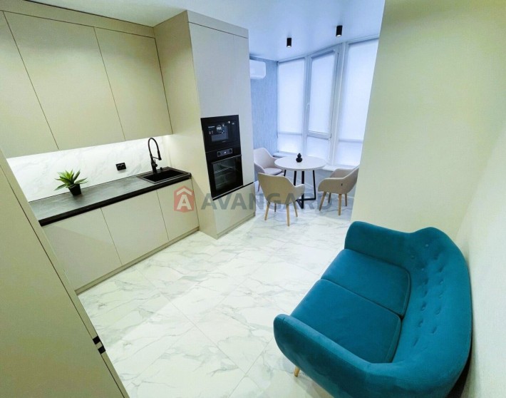 Простора 2-кімнатна, 80 м2, Митниця — з меблями та технікою! - фото 1