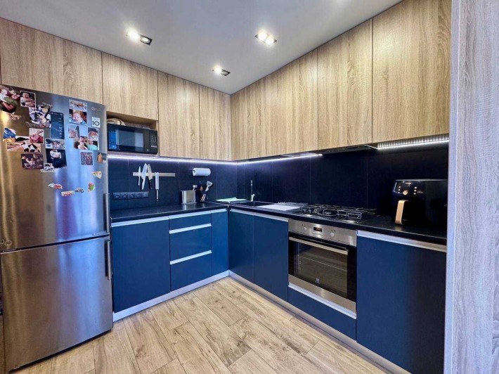 ПРОДАМ 2к Ж/К Семейный Высоковольтная( Гагарина, Подстанция) 72000. - фото 1