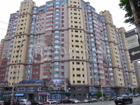 Продам 2к квартиру с ремонтом Шевченковский центр Черновола КПИ кирпич Київ