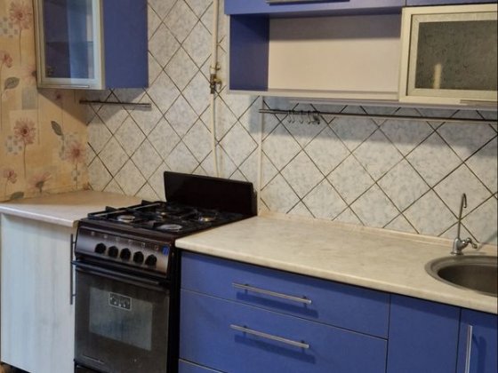 Продам 1-комнатную квартиру !