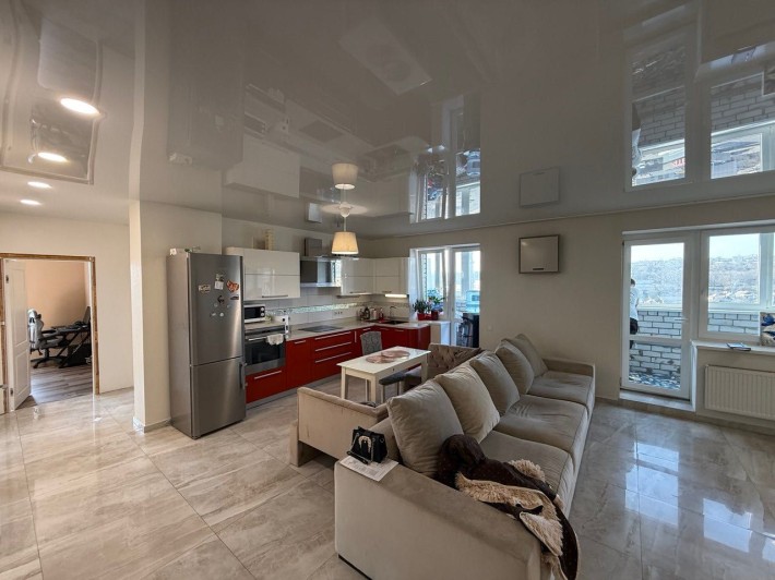 Продам Квартира 3 ком Космическая Победа 4 Созидатель - фото 1