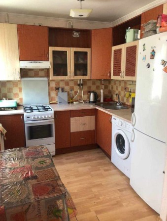 Продам 2- х кімнатну квартиру в центрі - фото 1