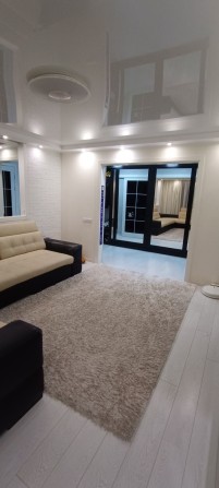 Продам 3к. з сучасним ремонтом Вишенька - фото 1