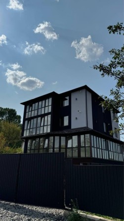 1 на квартира з автономним опаленням та парко місцем - фото 1