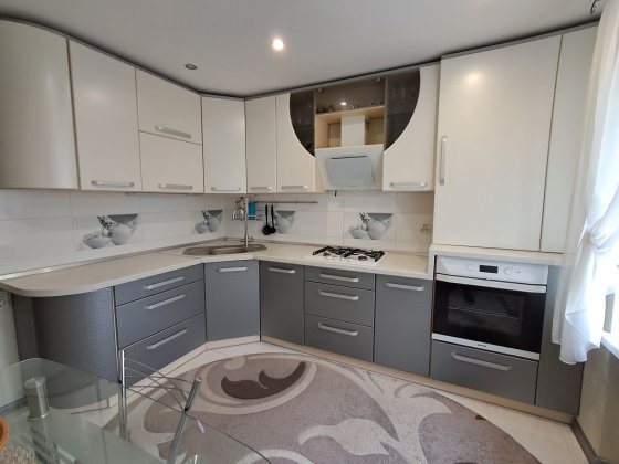 Продам з ремонтом 2-кім.кв по Пр. Миру  (ЗАЗ) Чернігів